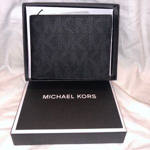 NWT Michael Kors Wallet